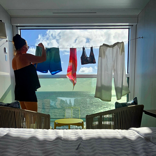 Cruise Cabin Clothesline + 20 pegs